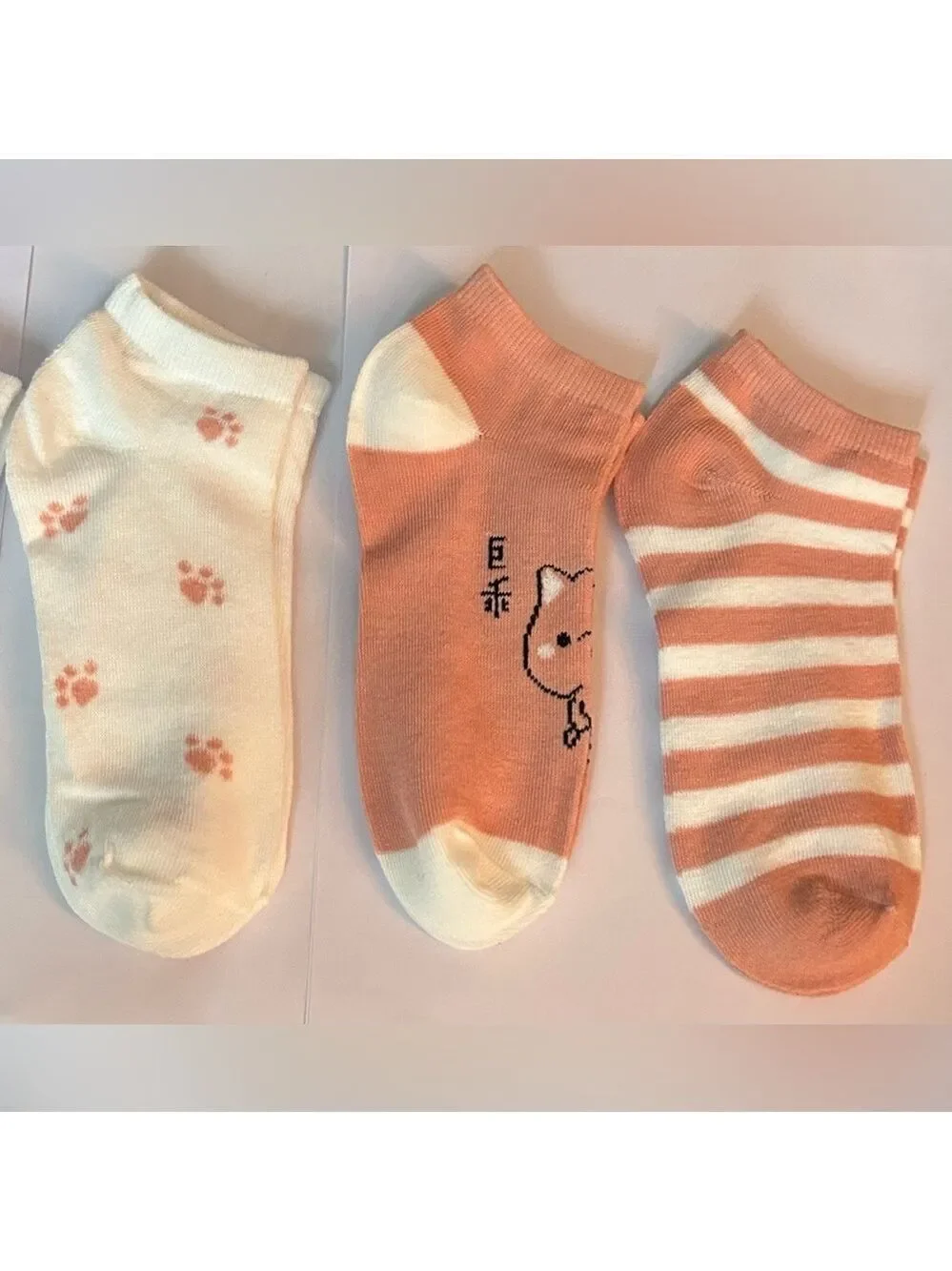 5 Pairs of Low Cut Cat Socks Fits shoe size 5 to 9 NEW